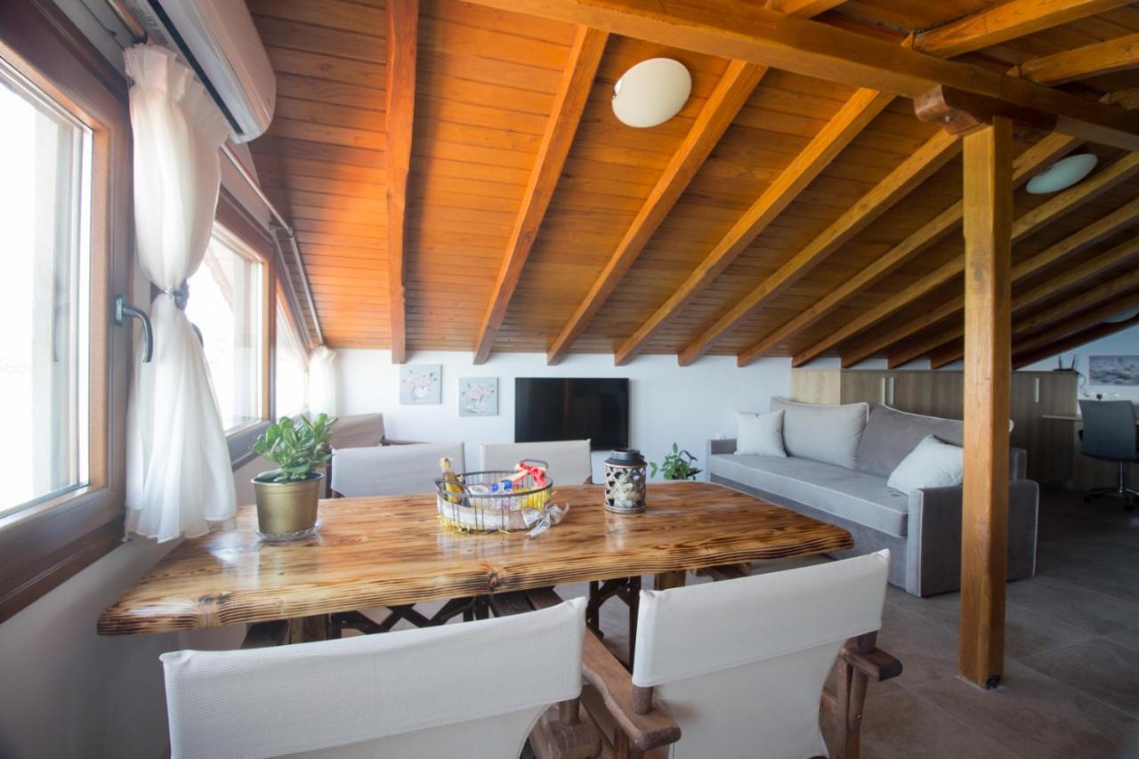 Ferienwohnung Golden Attic Nea Roda Exterior foto