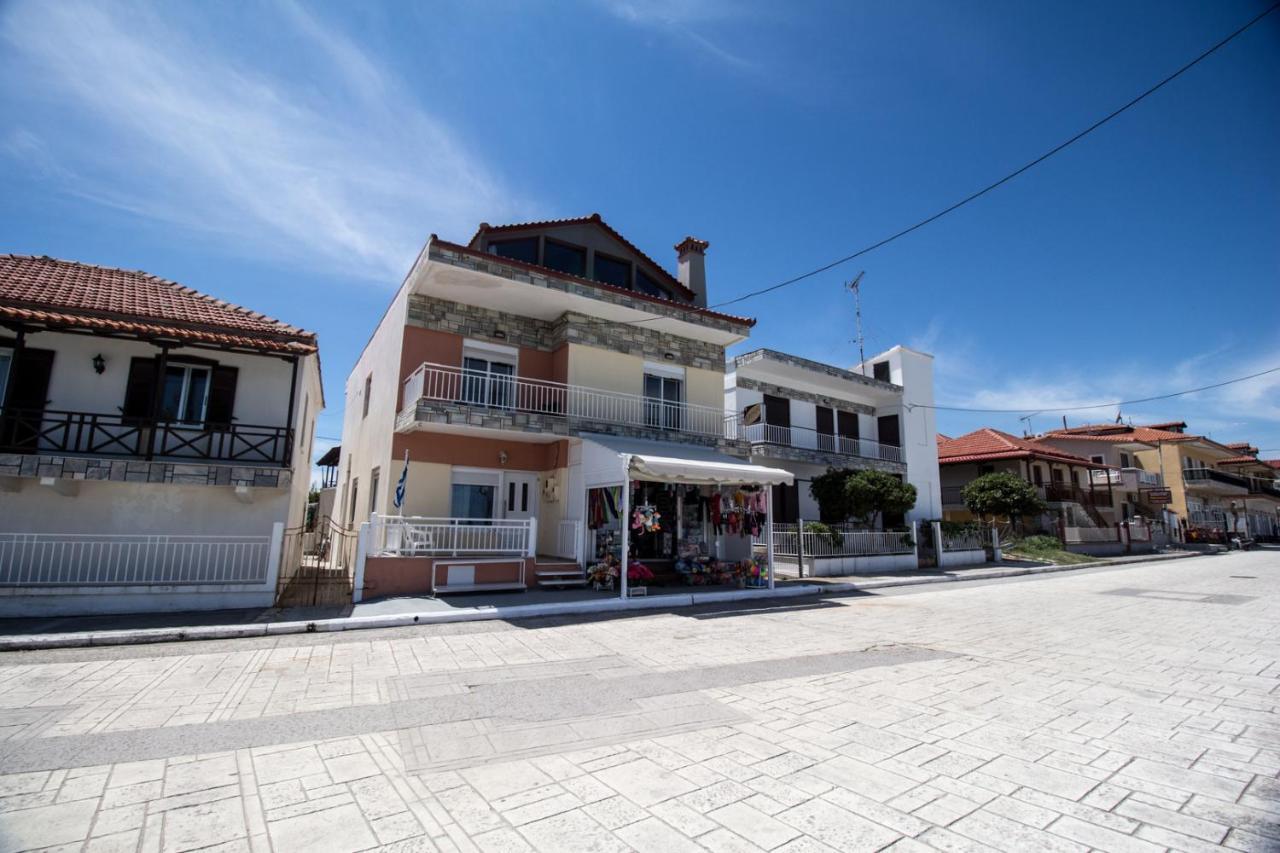 Ferienwohnung Golden Attic Nea Roda Exterior foto